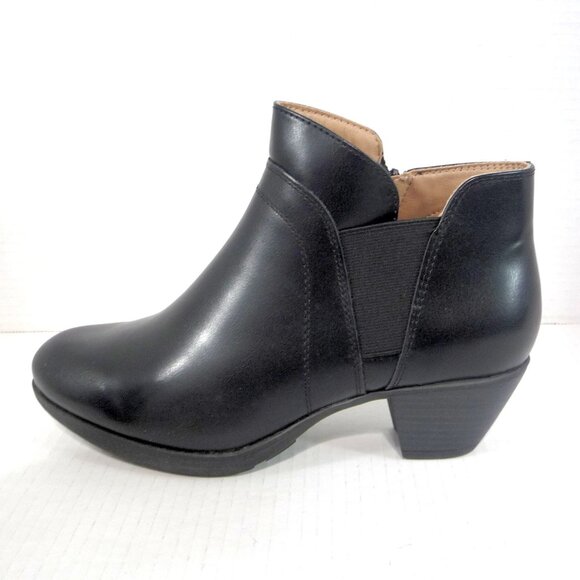 Black Comfort Ankle Boots Size 8 WIDE - Picture 4 of 14